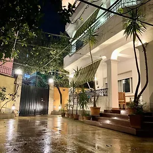 Hostel Mandarine, Tirana